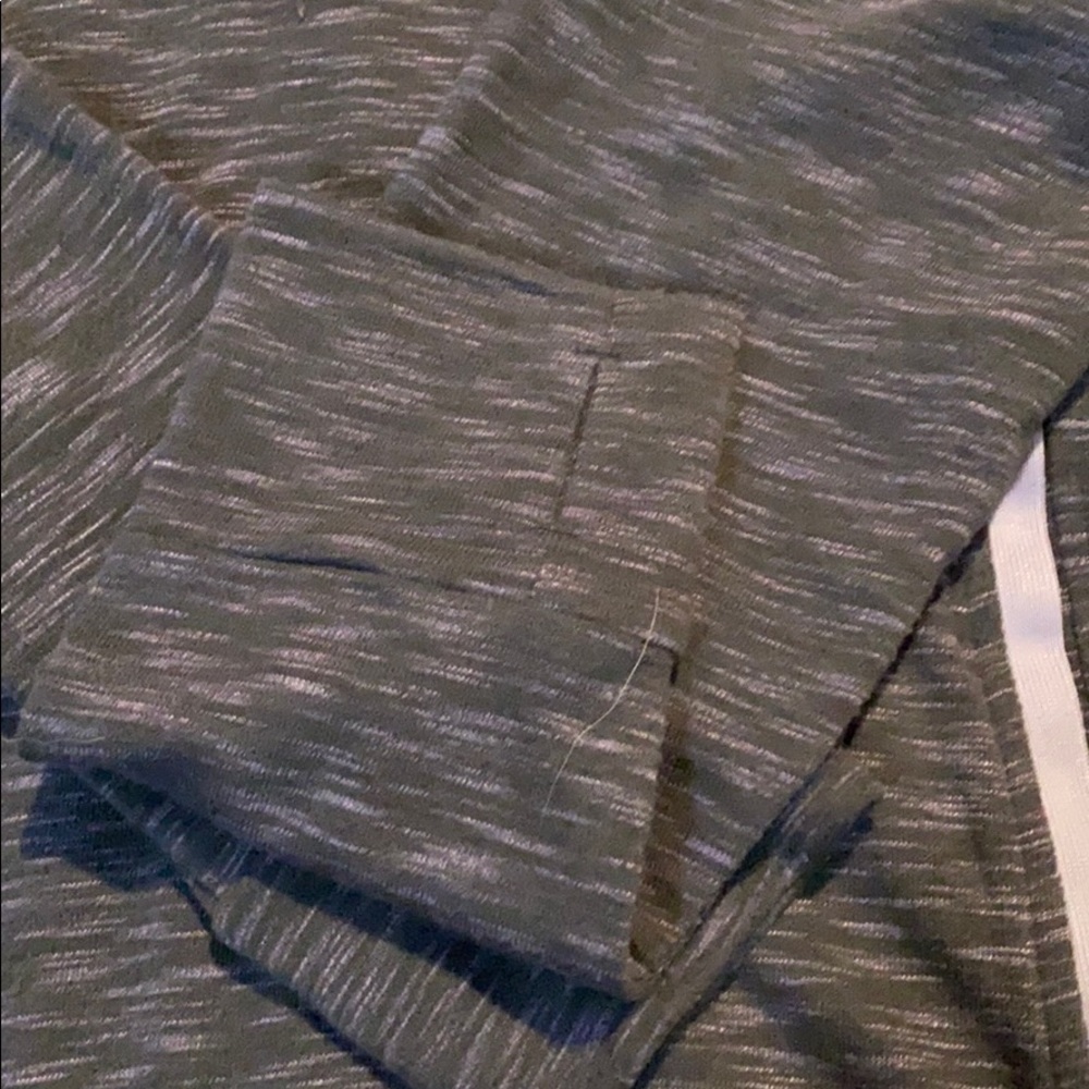 Avalanche long sleeve shirt. With thumbs holes - Picture 2 of 4